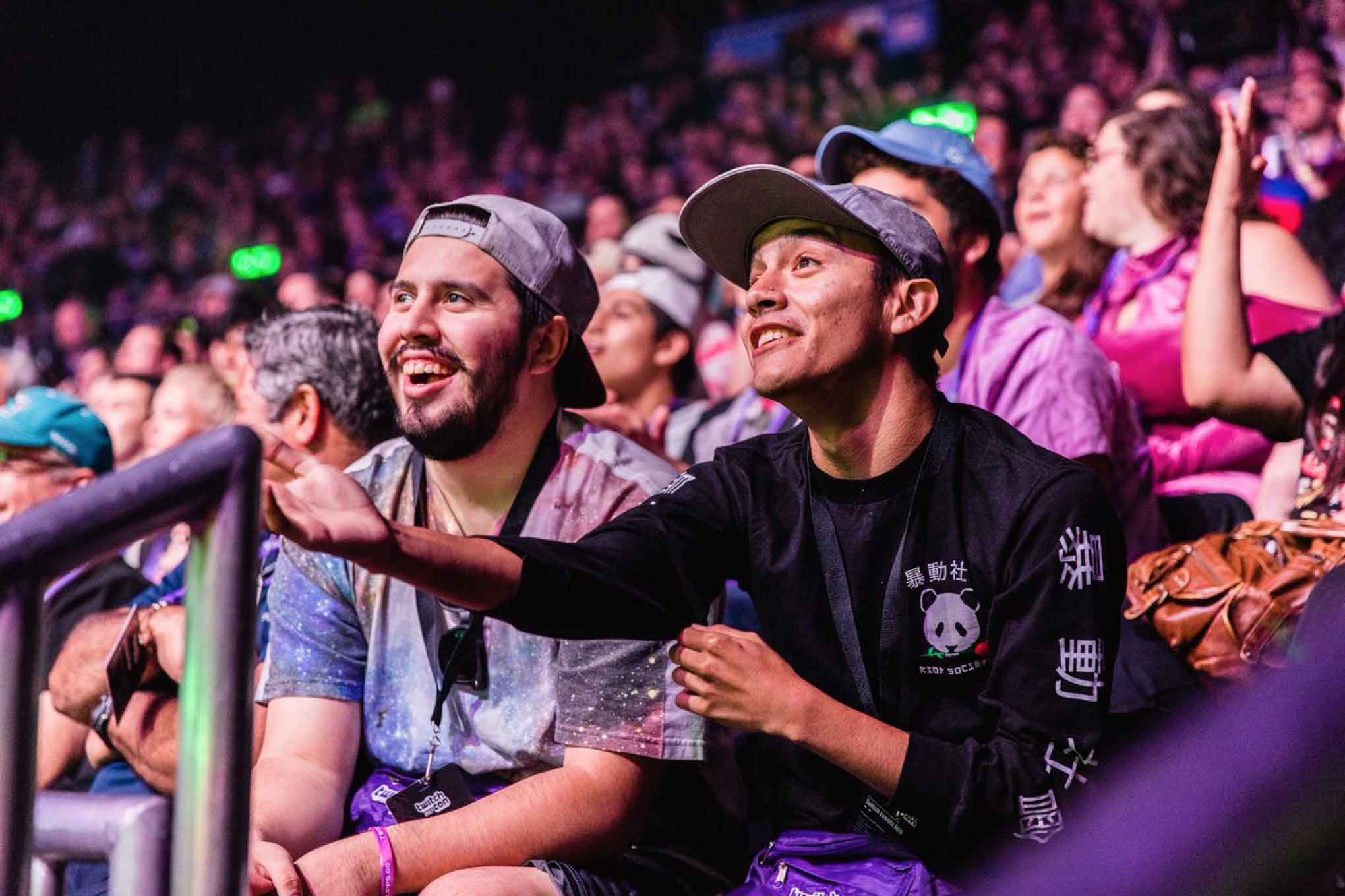 A crowd of smiling people at TwitchCon.
